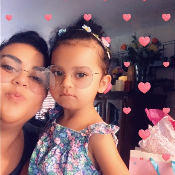 Meet your Posher, Celynee - Picture 7 of 13